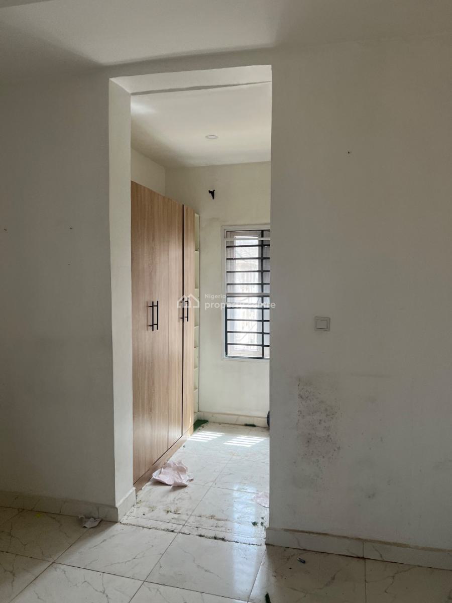 Clean 3 Bedroom Flat, Ground Floor, Tarred Rd, By Zartech, Wuye, Abuja, Flat / Apartment for Rent