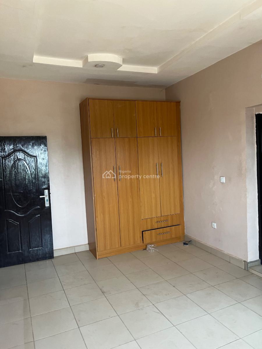 Clean 3 Bedroom Flat, Ground Floor, Tarred Rd, By Zartech, Wuye, Abuja, Flat / Apartment for Rent