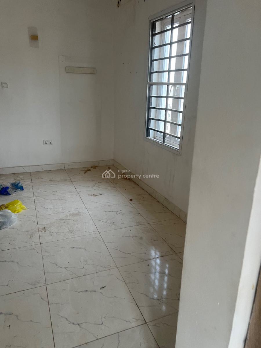 Clean 3 Bedroom Flat, Ground Floor, Tarred Rd, By Zartech, Wuye, Abuja, Flat / Apartment for Rent
