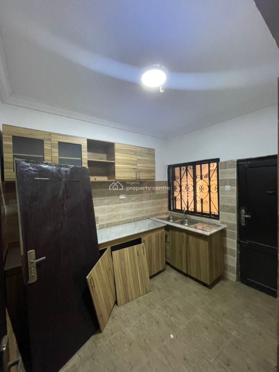 Spacious 3 Bedroom Flat, Ogombo, Ajah, Lagos, Flat / Apartment for Rent