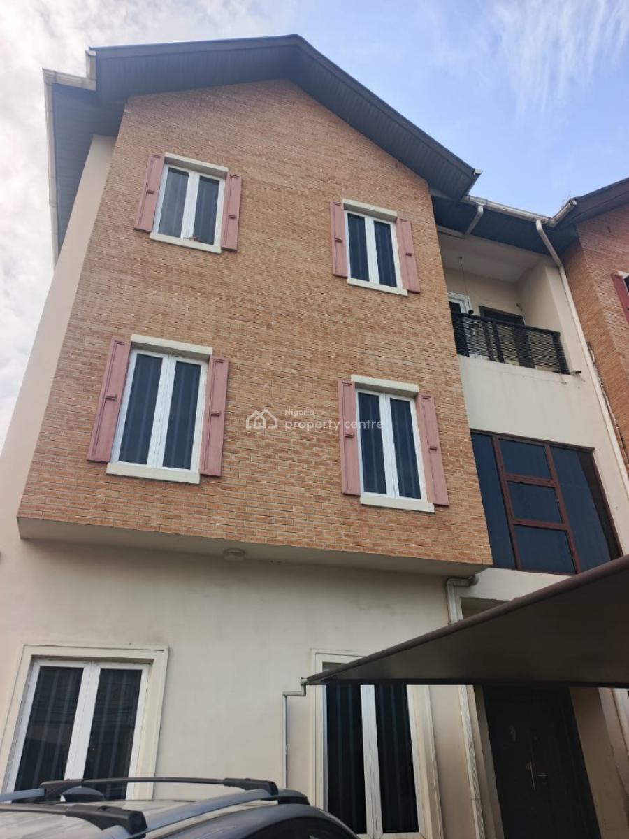 Spacious 4 Bedroom Terrace Duplex with Bq, Osapa, Lekki, Lagos, Terraced Duplex for Rent