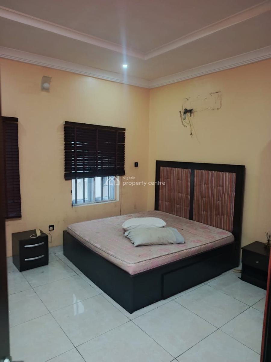 Spacious 4 Bedroom Terrace Duplex with Bq, Osapa, Lekki, Lagos, Terraced Duplex for Rent