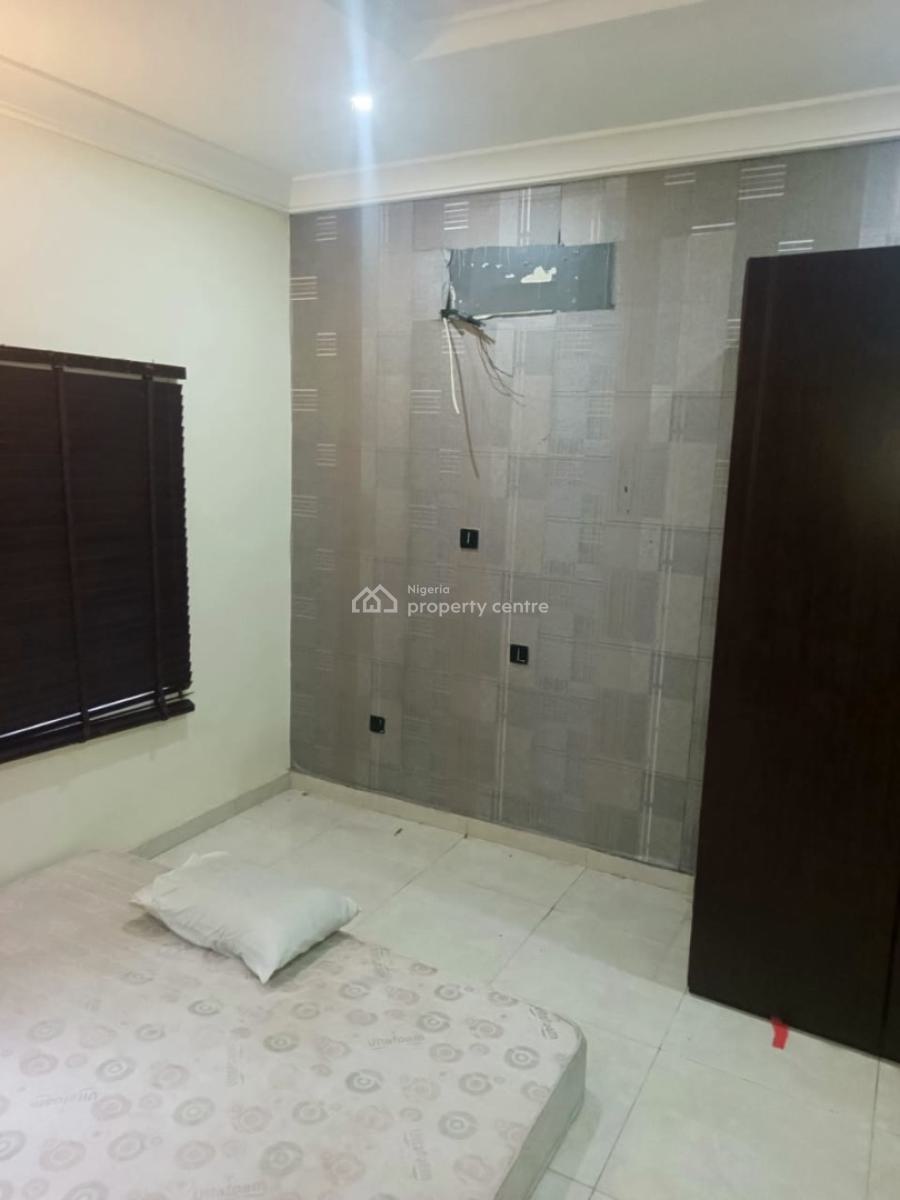 Spacious 4 Bedroom Terrace Duplex with Bq, Osapa, Lekki, Lagos, Terraced Duplex for Rent