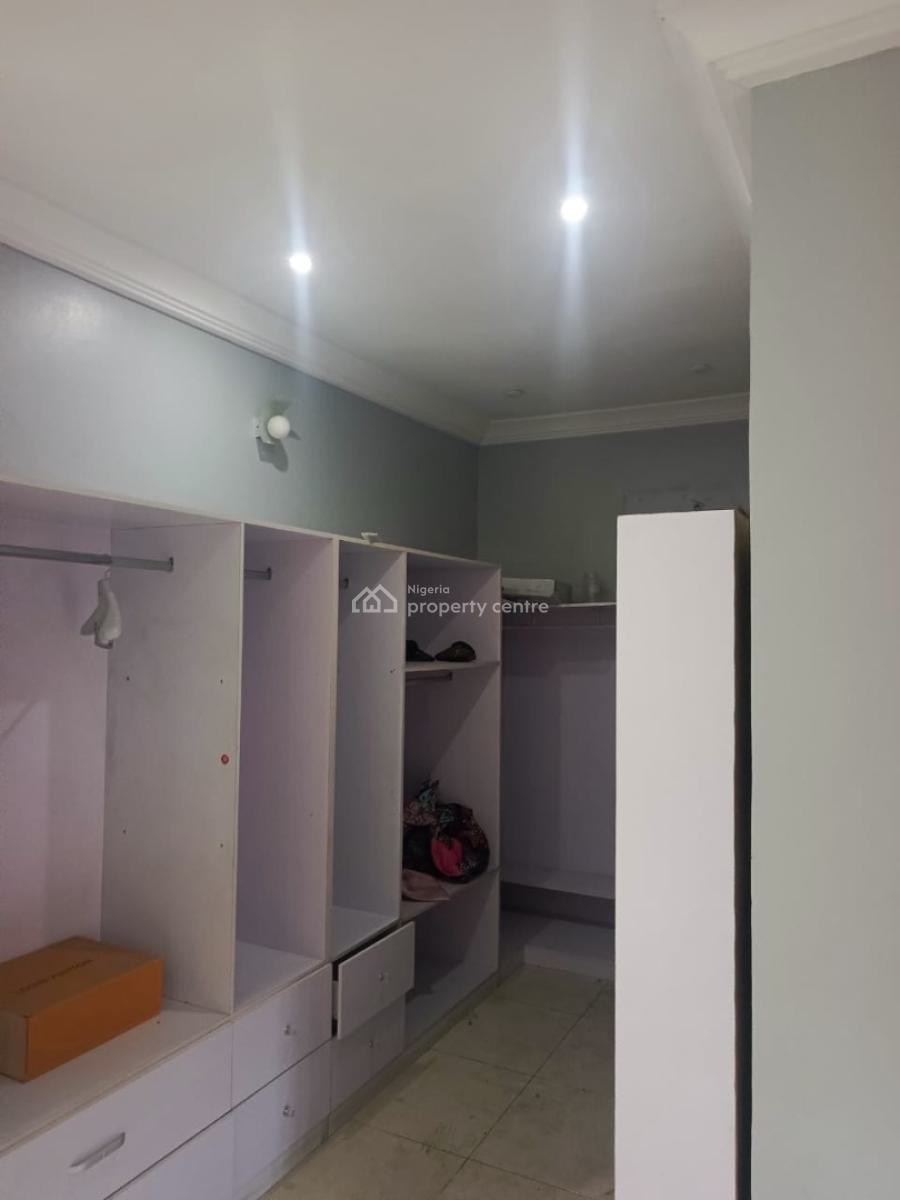 Spacious 4 Bedroom Terrace Duplex with Bq, Osapa, Lekki, Lagos, Terraced Duplex for Rent