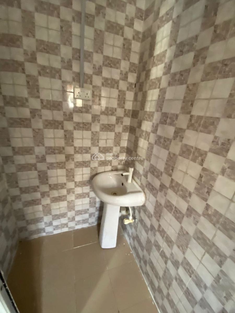 Executive 2 Bedrooms Luxury  Spacious Apartment, Badore, Ajah, Lagos, Flat / Apartment for Rent