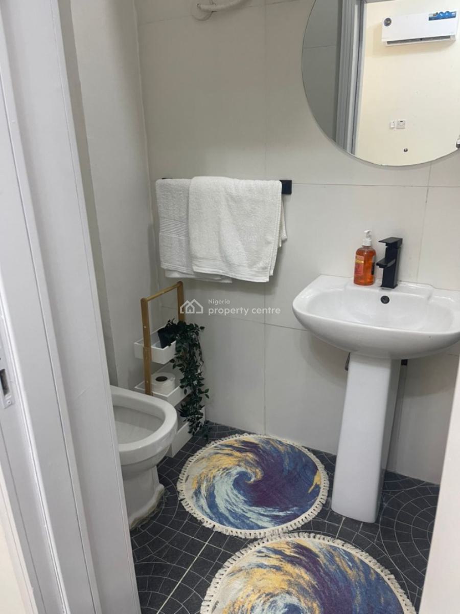 Cozy 2 Bedroom Apartment Available, Lekki Phase 1, Lekki, Lagos, Flat / Apartment for Rent