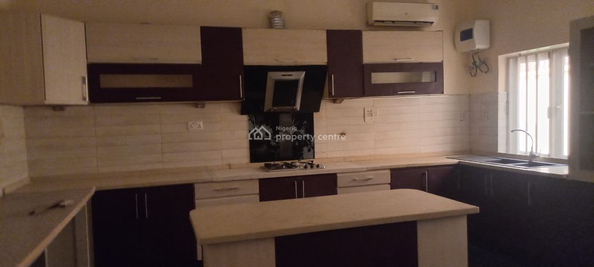 Well Spacious and Newly Renovated 5 Bedroom Detached House with Bq, Adeyemo Alakija Street, Ikeja Gra, Ikeja, Lagos, Detached Duplex for Rent