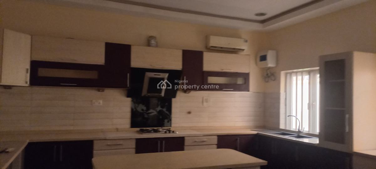Well Spacious and Newly Renovated 5 Bedroom Detached House with Bq, Adeyemo Alakija Street, Ikeja Gra, Ikeja, Lagos, Detached Duplex for Rent