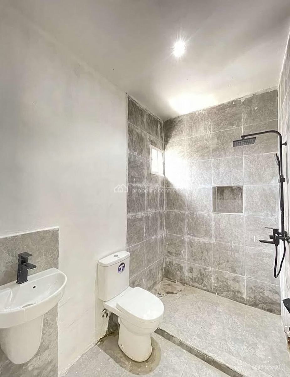 Large 2 Bedroom Flat, Salem Bus-stop, Ikate, Lekki, Lagos, Flat / Apartment for Rent