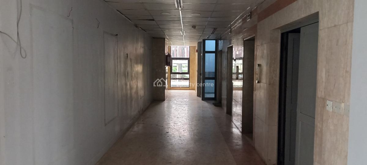 Fully Serviced Open Plan Office Space Measuring 350 Sqm, Mobolaji Bank Anthony Way, Ikeja, Lagos, Office Space for Rent