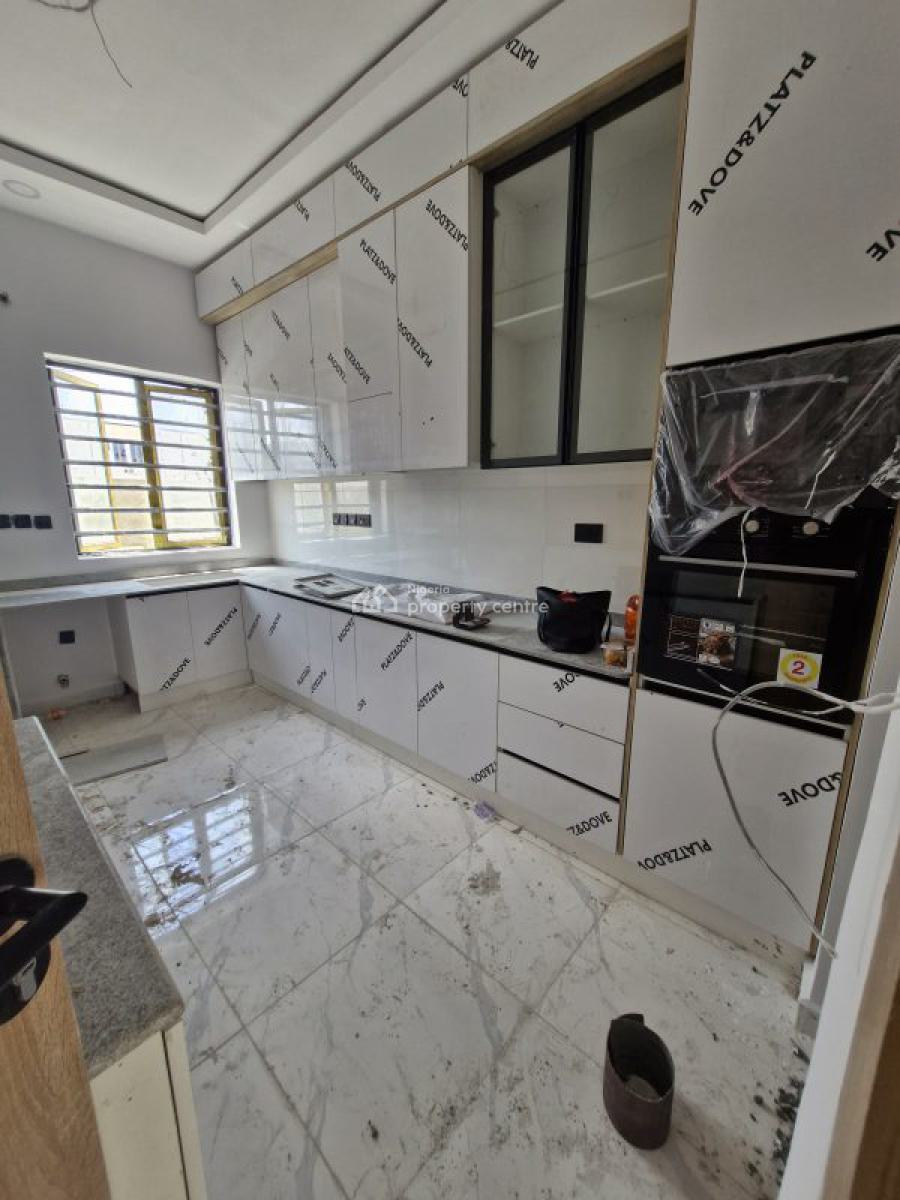 4 Bedroom Terrace with Pool and Gym, Ikota, Lekki, Lagos, Terraced Duplex for Sale