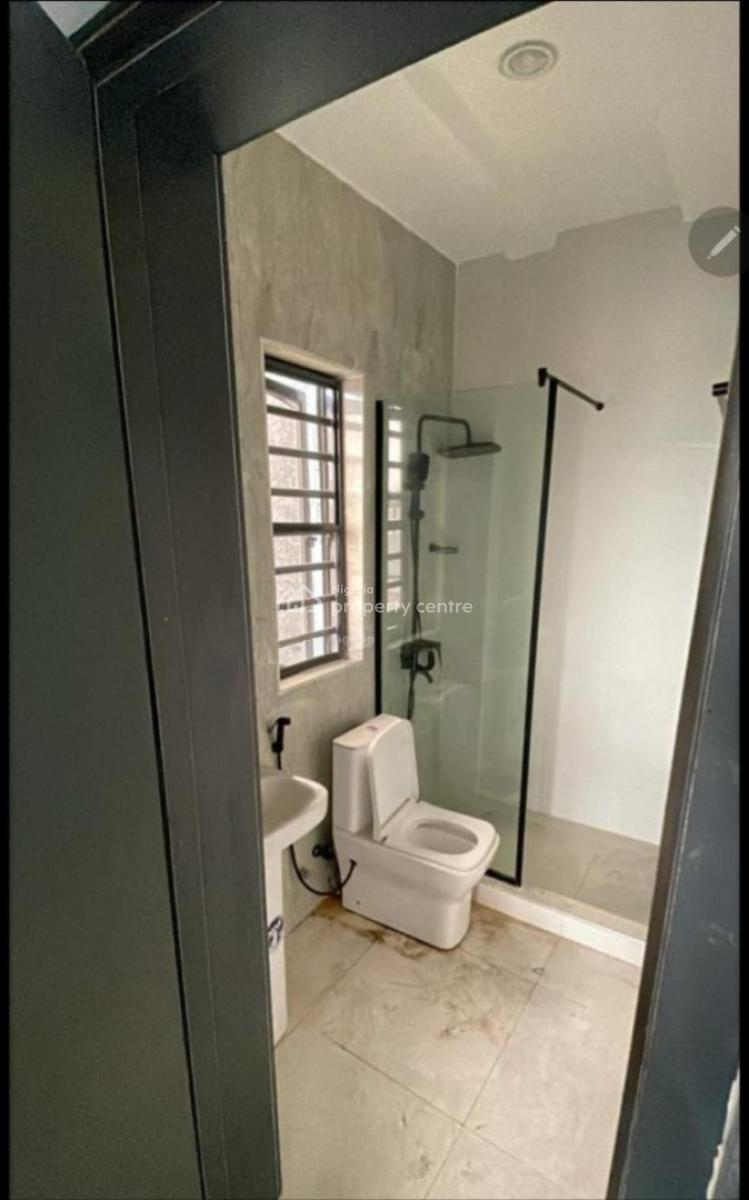 Well Built & Fully Serviced 3 Bedroom Maisonette, Rhs, Lekki Phase 1, Lekki, Lagos, House for Rent