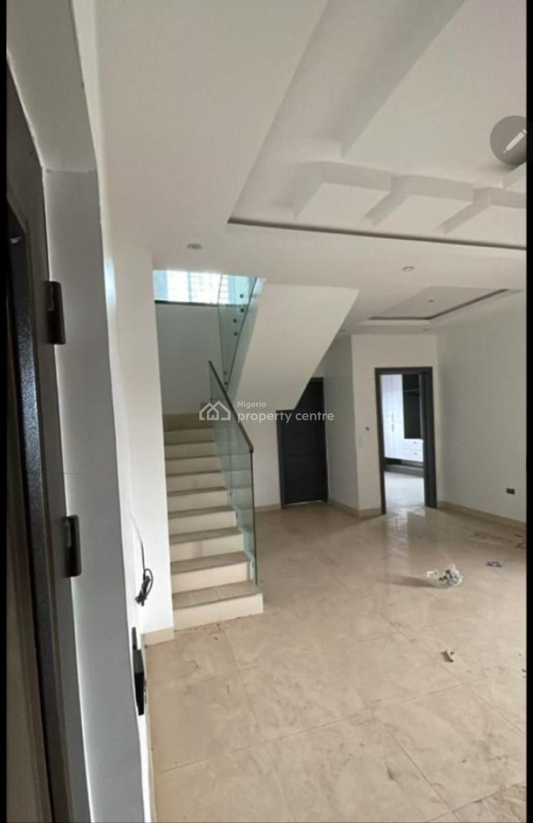 Well Built & Fully Serviced 3 Bedroom Maisonette, Rhs, Lekki Phase 1, Lekki, Lagos, House for Rent