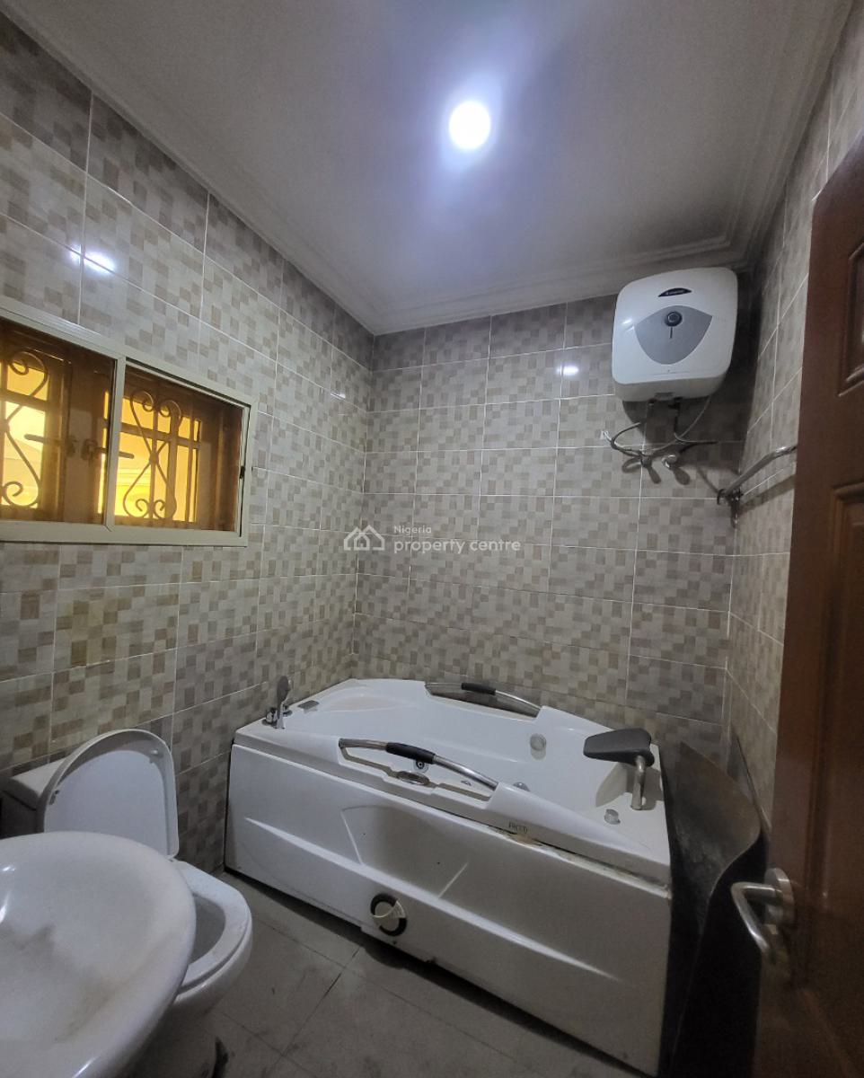 Luxurious Massive 4 Bedroom Terrace Duplex with Bq, By American International School, Durumi, Abuja, Terraced Duplex for Rent