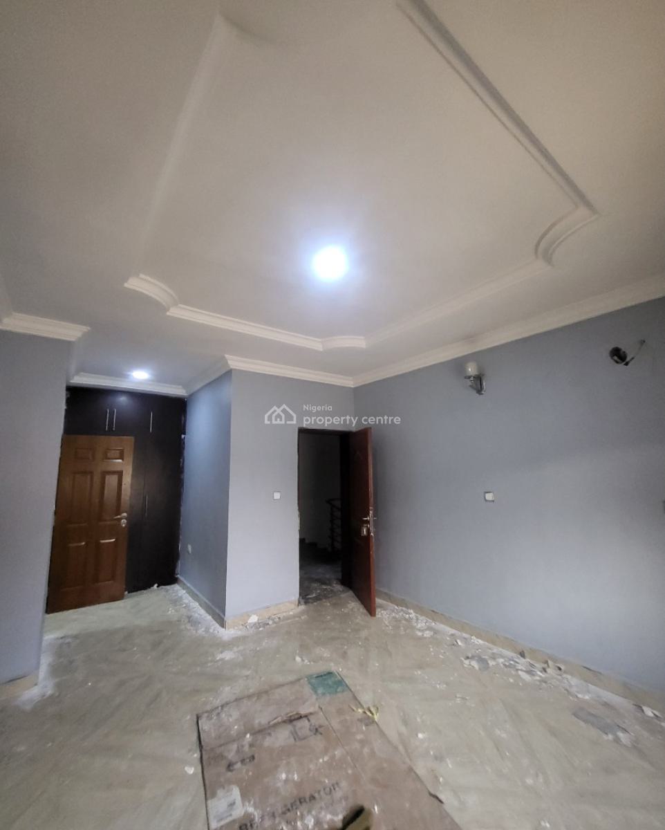 Luxurious Massive 4 Bedroom Terrace Duplex with Bq, By American International School, Durumi, Abuja, Terraced Duplex for Rent