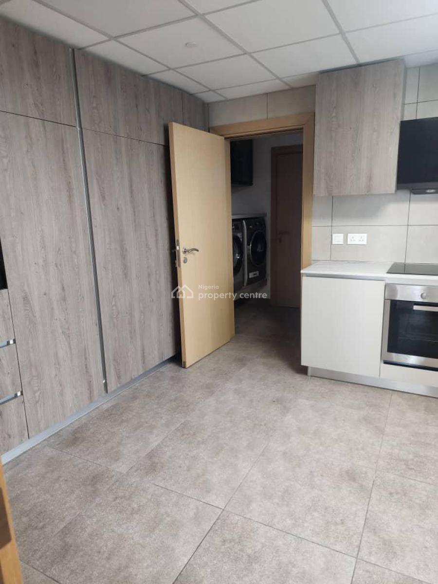 High-rise Serviced 3 Bedroom  Flats with Boys Quarters, with a Bar, Victoria Island (vi), Lagos, Flat / Apartment for Rent