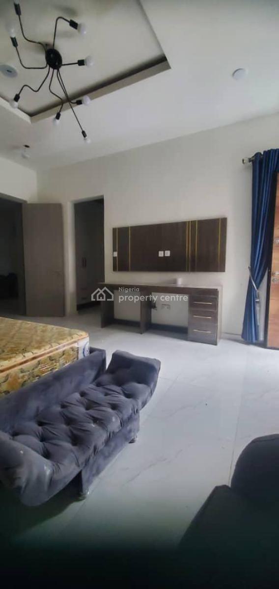 Newly Renovated 3-bedroom Ground-floor Apartment with Private Garden, Lekki Phase 1, Lekki, Lagos, Flat / Apartment for Rent