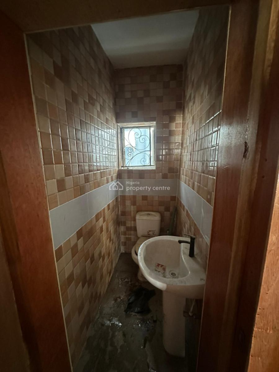 Nice 2 Bed Apartment in a Flood Free Place a D Good Light, Ologolo Lekki., Lekki, Lagos, Flat / Apartment for Rent