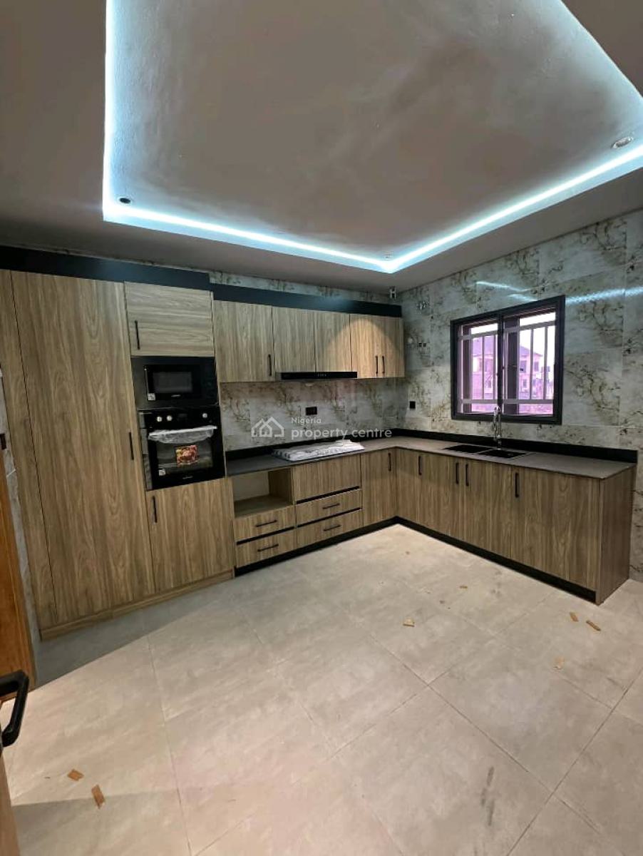 Now Available in The Serene and Well-structured Neighborhood of News E, Dawaki, Gwarinpa, Abuja, Flat / Apartment for Sale