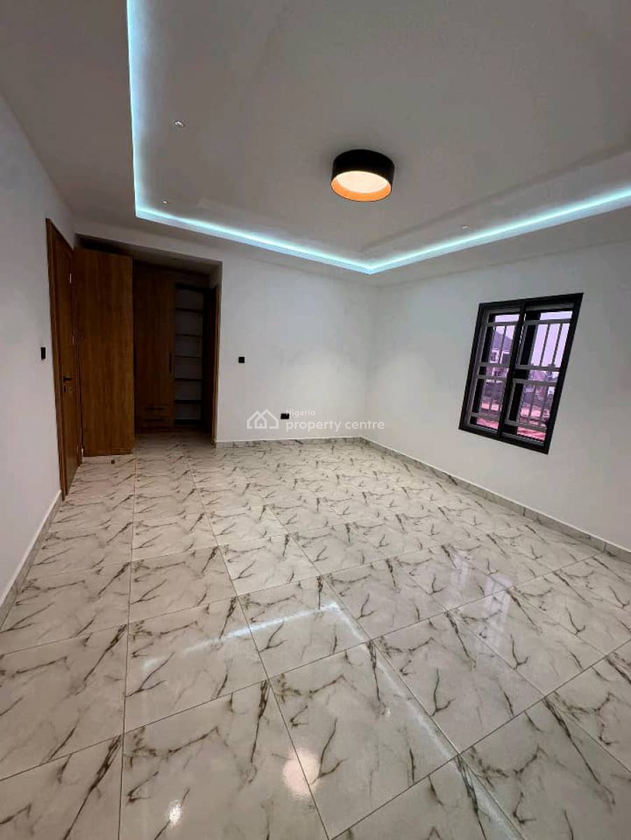 Now Available in The Serene and Well-structured Neighborhood of News E, Dawaki, Gwarinpa, Abuja, Flat / Apartment for Sale