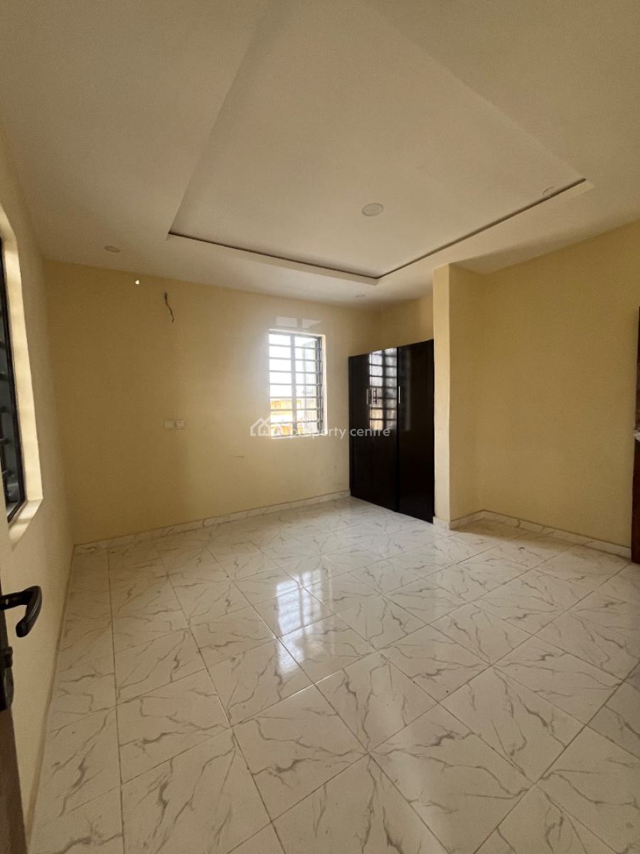 2 Bedroom Flat, Muniru Estate, Ogombo, Ajah, Lagos, Flat / Apartment for Rent
