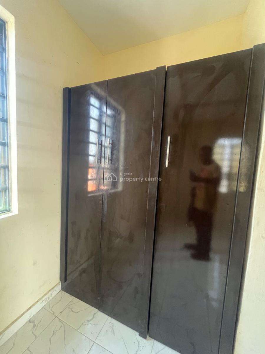 2 Bedroom Flat, Muniru Estate, Ogombo, Ajah, Lagos, Flat / Apartment for Rent