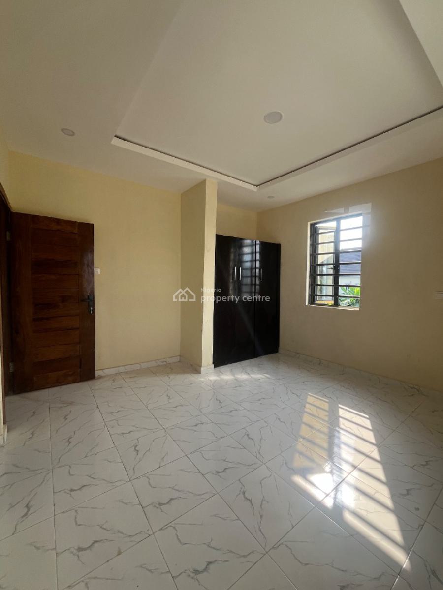 2 Bedroom Flat, Muniru Estate, Ogombo, Ajah, Lagos, Flat / Apartment for Rent