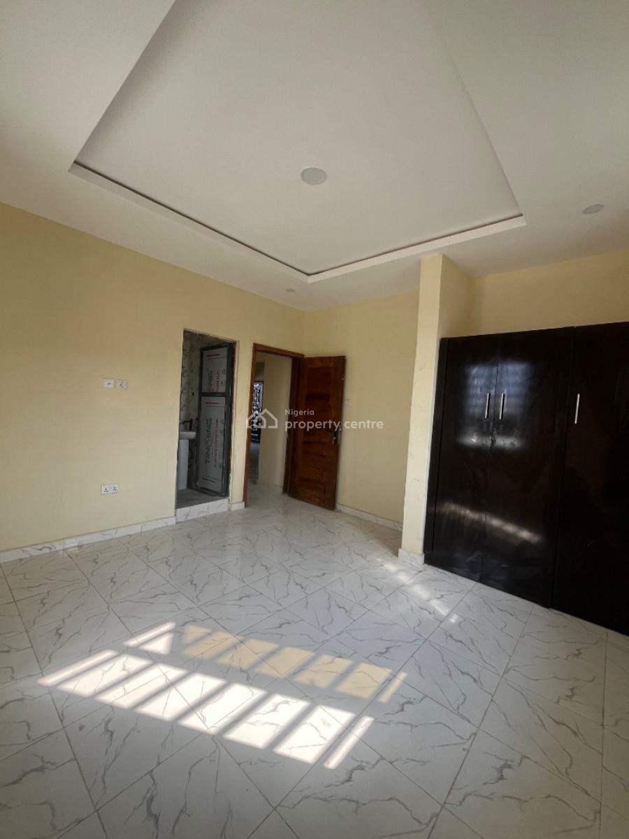 2 Bedroom Flat, Muniru Estate, Ogombo, Ajah, Lagos, Flat / Apartment for Rent