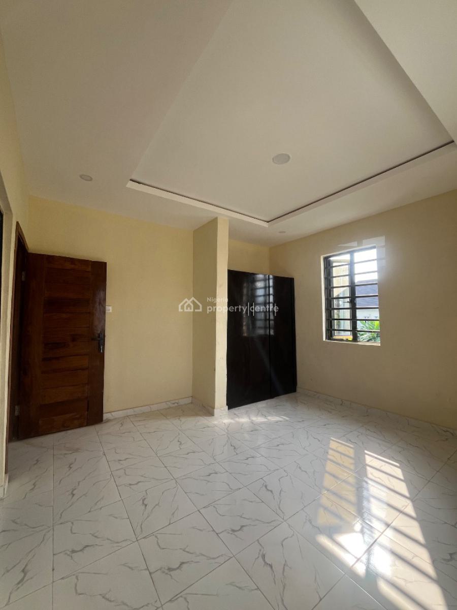2 Bedroom Flat, Muniru Estate, Ogombo, Ajah, Lagos, Flat / Apartment for Rent