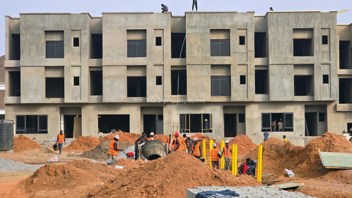 Semi-finish 2-4 Bedroom, By Gishiri Junction, Katampe, Abuja, Flat / Apartment for Sale