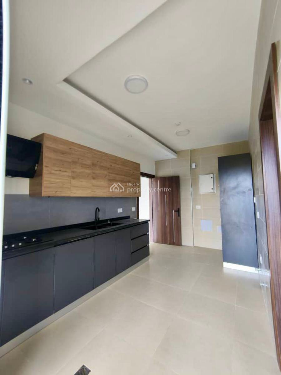 3 Bedroom Apartment Plus Bq, Gym, 2 Elevators, 24hrs Power/metered, Victoria Island (vi), Lagos, Flat / Apartment for Rent