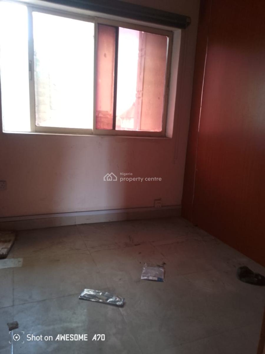 Office Space at Alagomeji, Alagomeji, Yaba, Lagos, Office Space for Rent