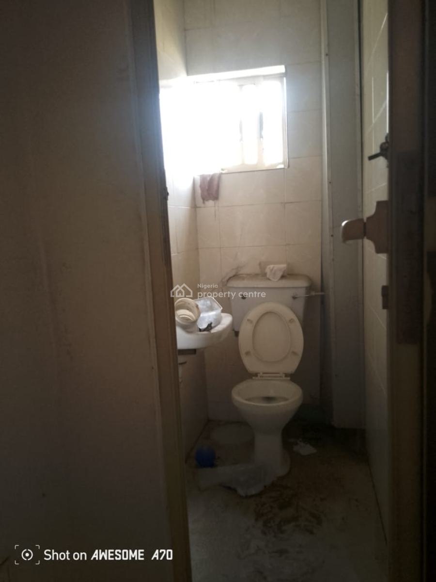 Office Space at Alagomeji, Alagomeji, Yaba, Lagos, Office Space for Rent