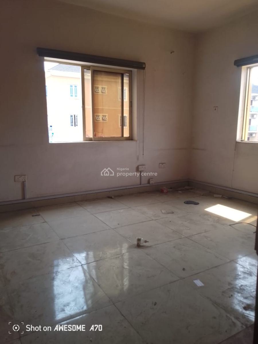 Office Space at Alagomeji, Alagomeji, Yaba, Lagos, Office Space for Rent