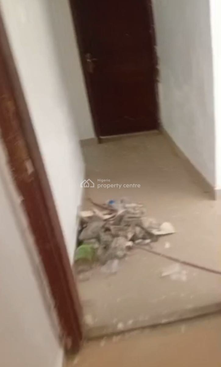 Lovely Spacious Decent 3 Bedroom Flats, Alara, Sabo, Yaba, Lagos, Flat / Apartment for Rent