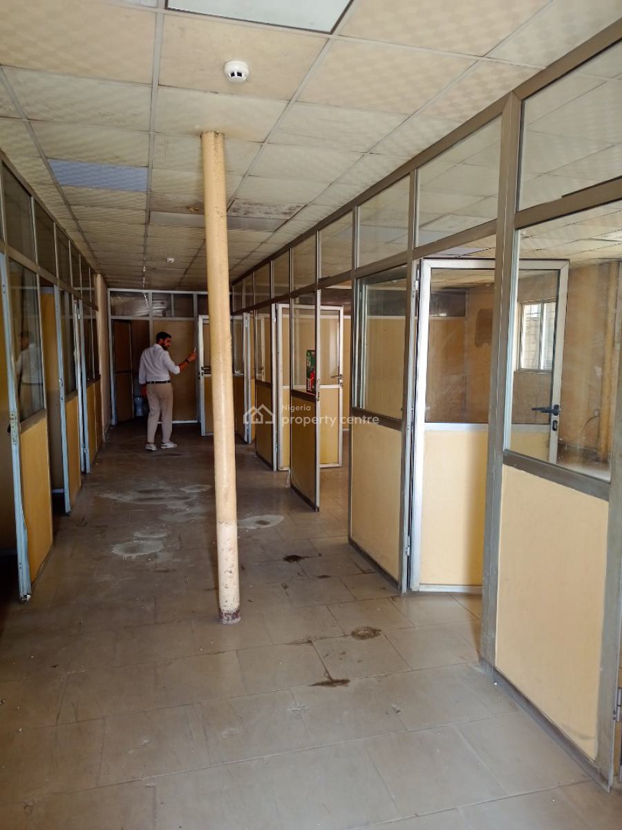 32000 Square Feet Warehouse with Exclusive Compound Plus Offices, Ilupeju, Lagos, Warehouse for Rent