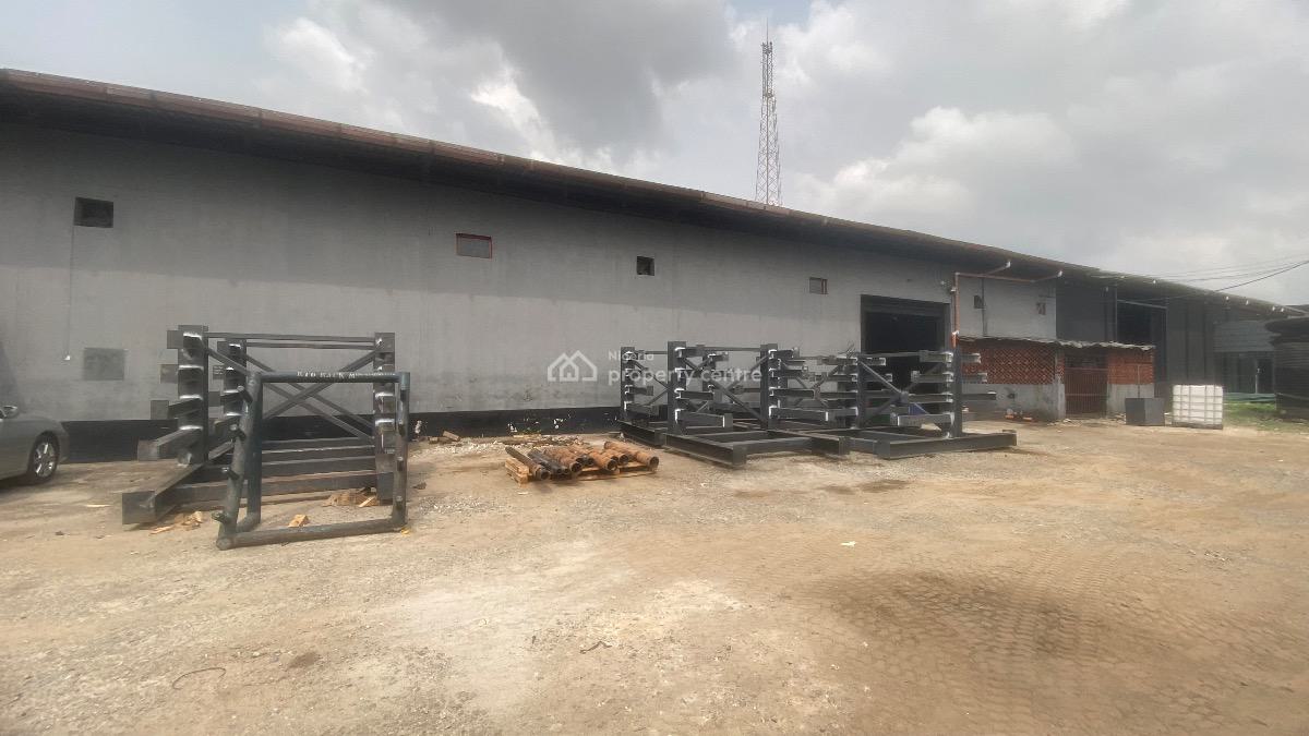 Well Located Warehouse Measuring 800 Square Meters, Trans Amadi, Trans Amadi, Port Harcourt, Rivers, Warehouse for Rent
