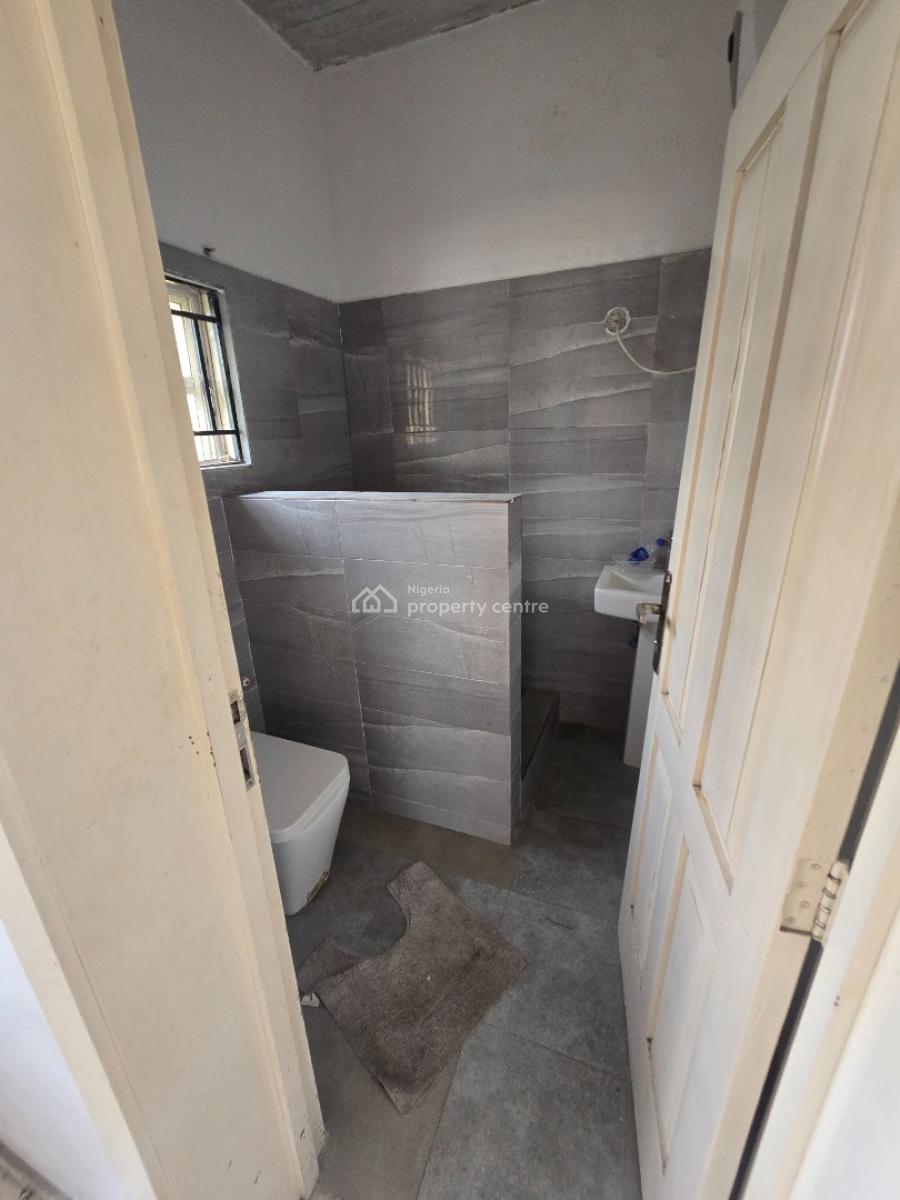 4-bedroom Semi-detached Duplex Puls Bq Land: Size 450sqm, Off Fola Osibo, Lekki Phase 1, Lekki, Lagos, Semi-detached Duplex for Sale