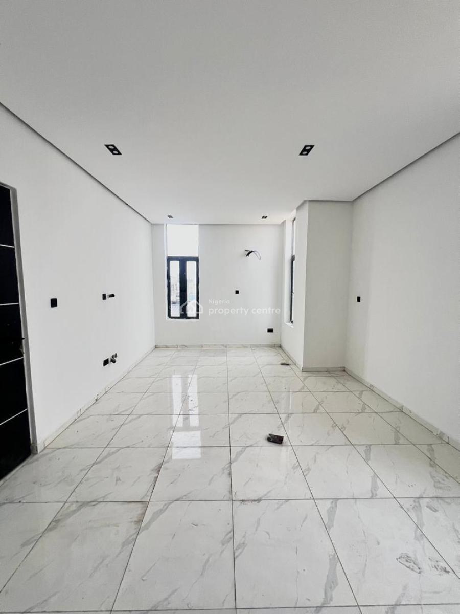 Very Spacious 1-bedroom Apartment Located in a Secure and Serene Neigh, Ologolo, Lekki, Lagos, House for Sale
