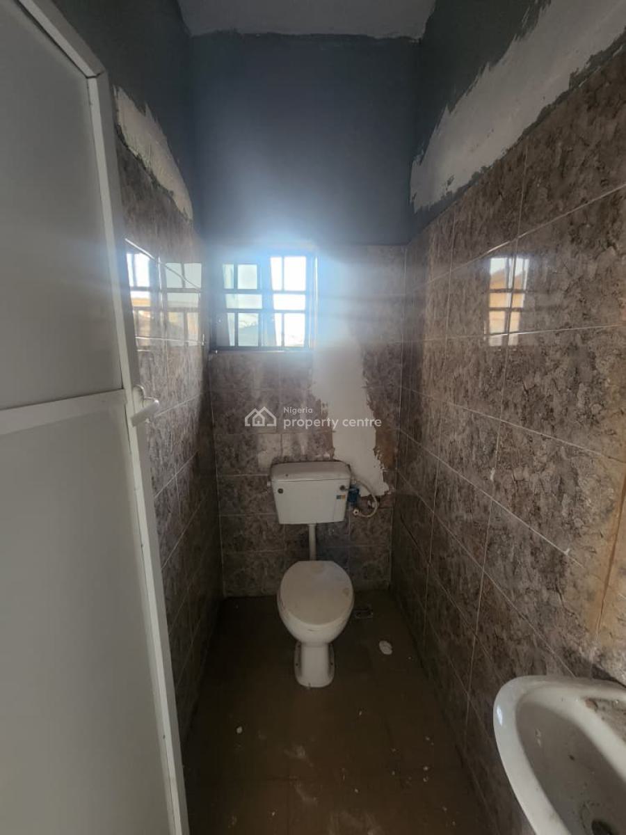 Spacious Mini Flat, Akoka, Yaba, Lagos, Mini Flat (room and Parlour) for Rent