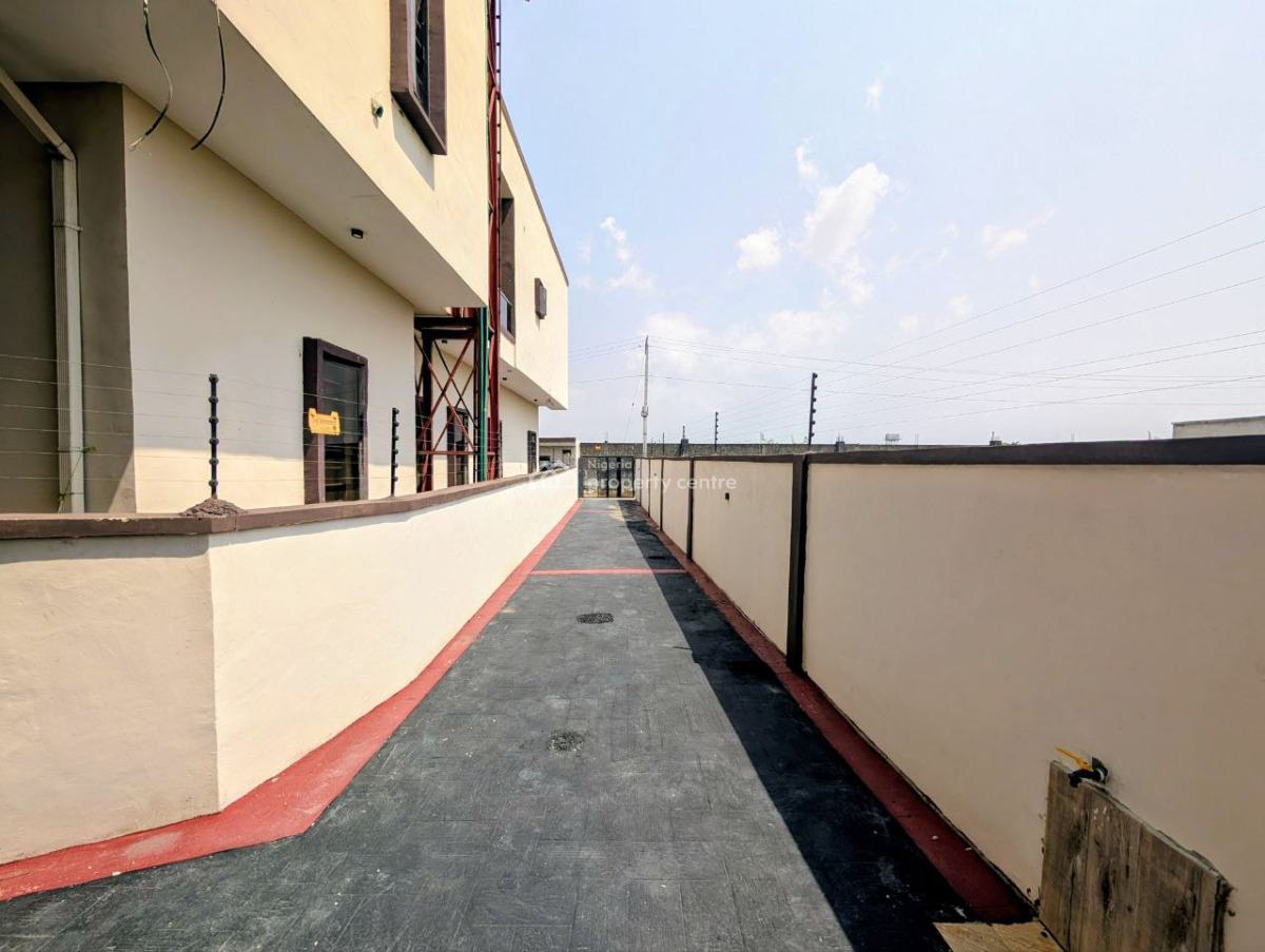 4 Bed Semi Detached Duplex with Bq in a Gated Estate, Pepperoni Bustop, Abraham Adesanya, Ajah, Lagos, Semi-detached Duplex for Sale