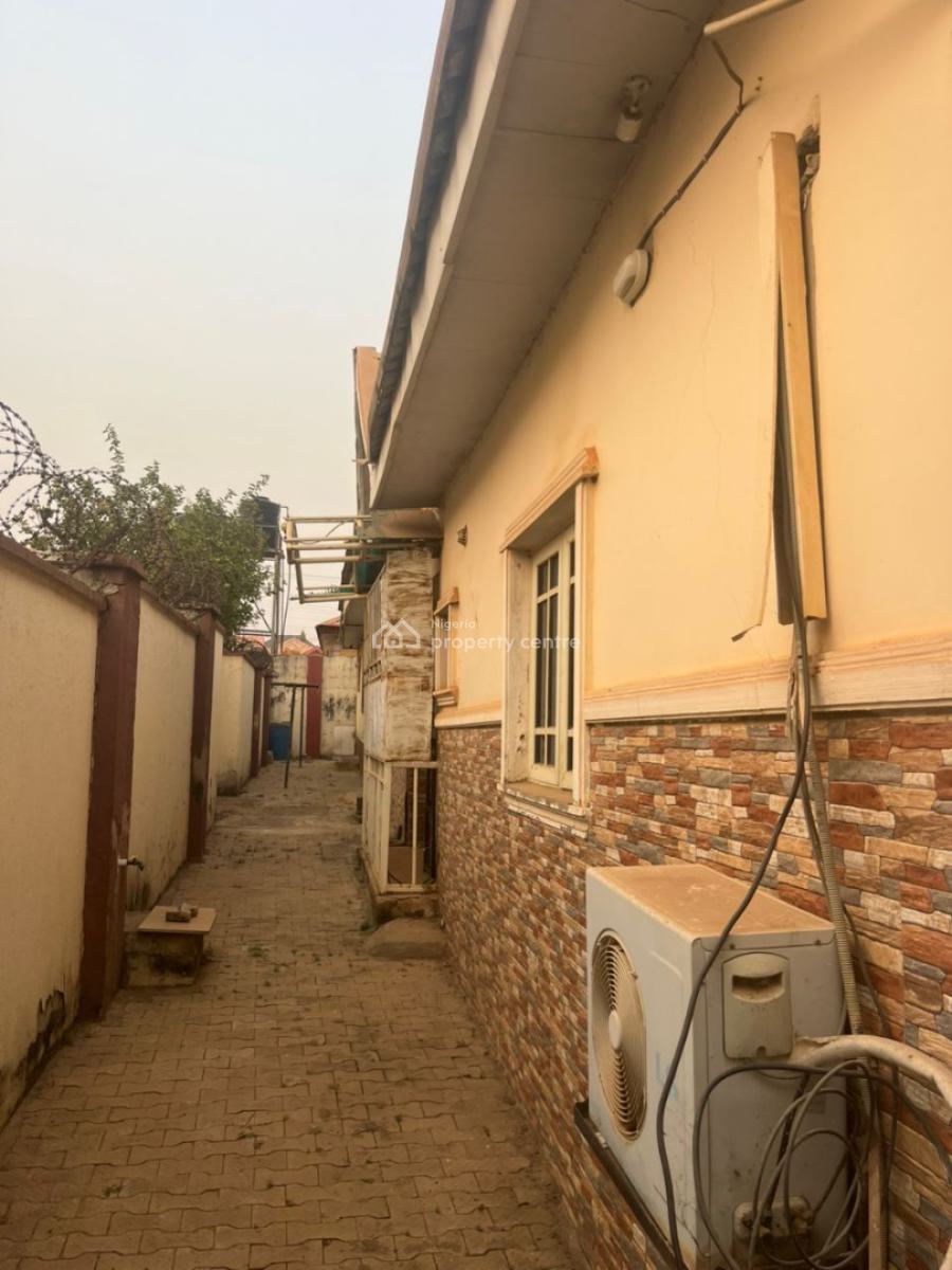 3 Bedroom Bungalow with 2 Units of Bqs, Efab Estate, Lokogoma District, Abuja, Detached Bungalow for Sale