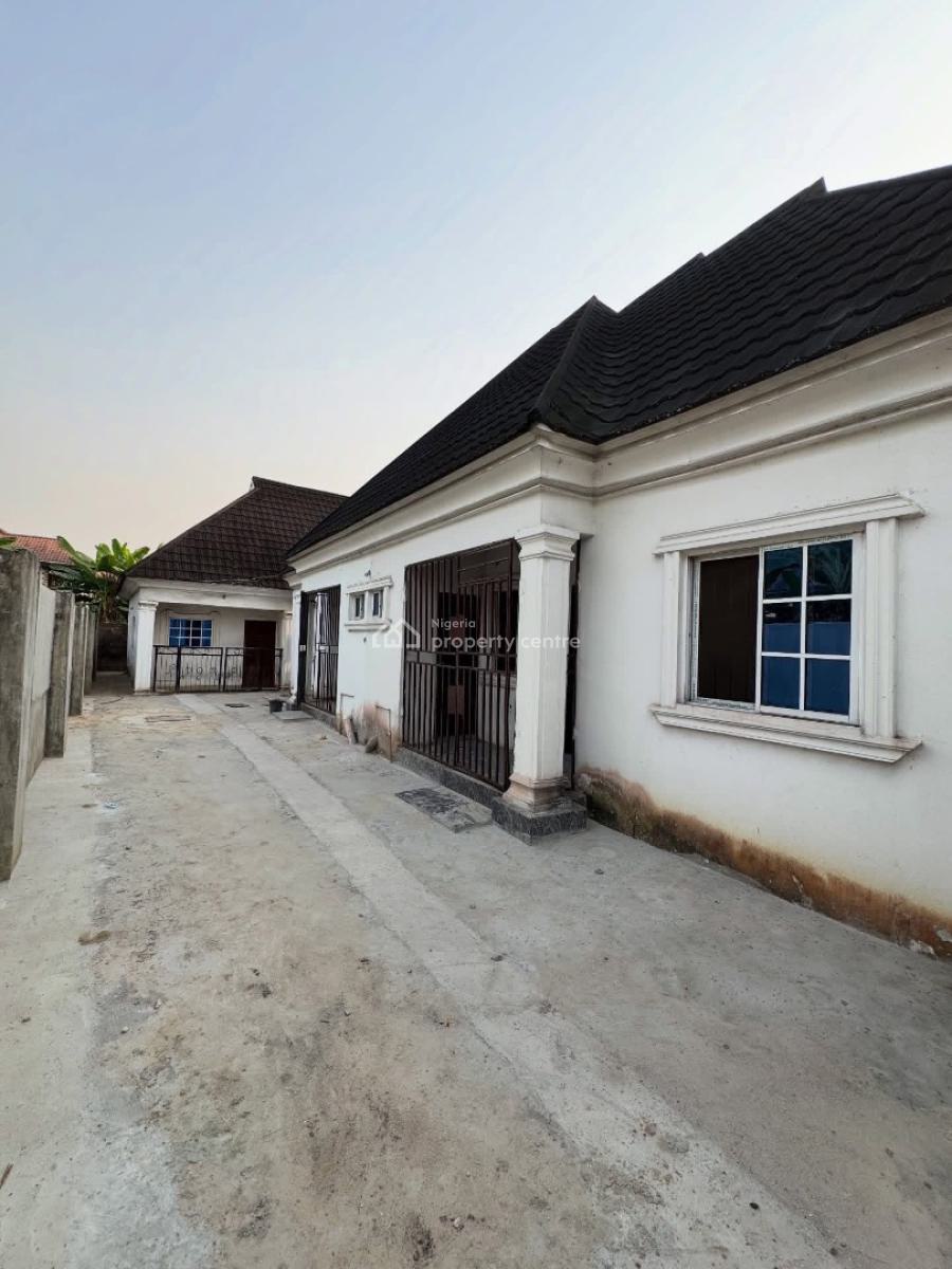 Modern Two Units  of  1 Bedroom Flat and Three (3)  Units of  Self Contain, Off Sars Road, Rumuahalu, Port Harcourt, Rivers, Semi-detached Bungalow for Sale