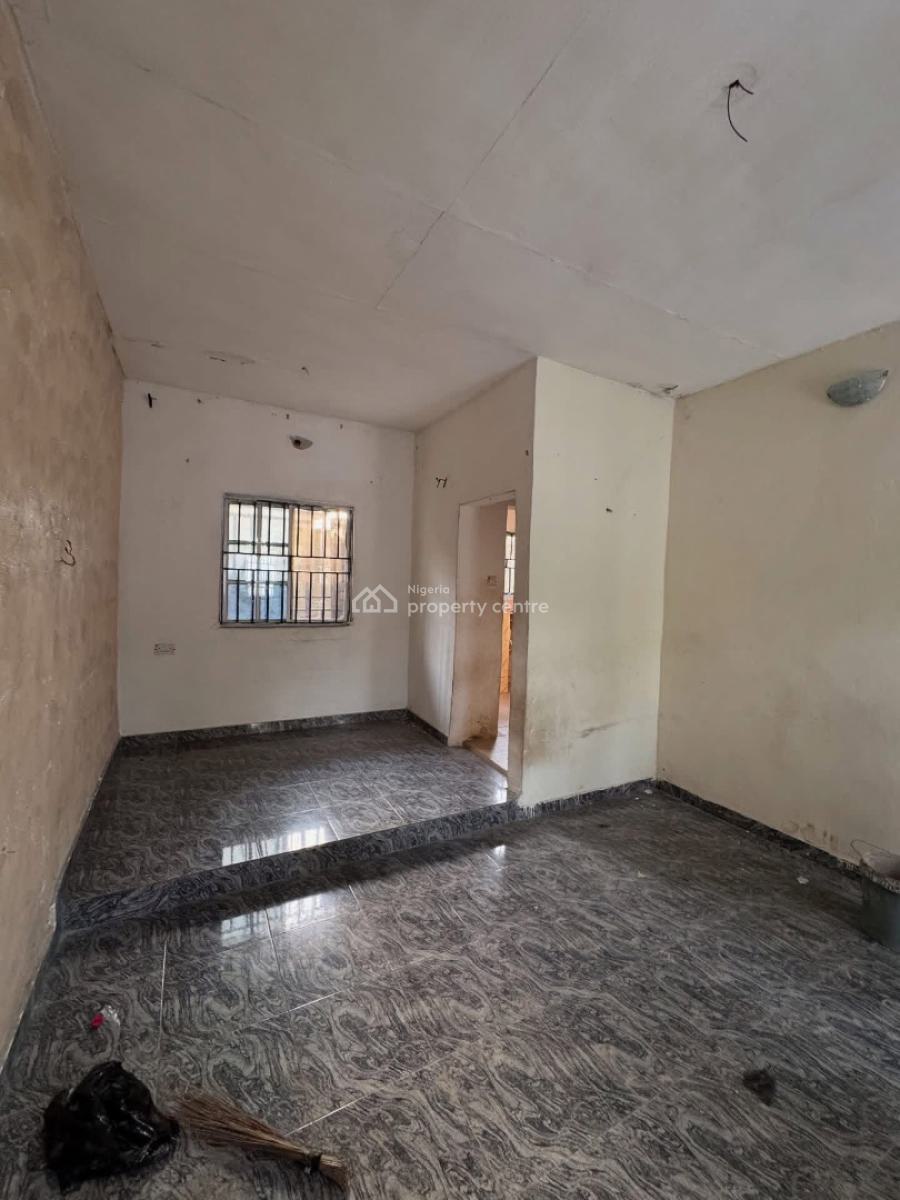 Modern Two Units  of  1 Bedroom Flat and Three (3)  Units of  Self Contain, Off Sars Road, Rumuahalu, Port Harcourt, Rivers, Semi-detached Bungalow for Sale