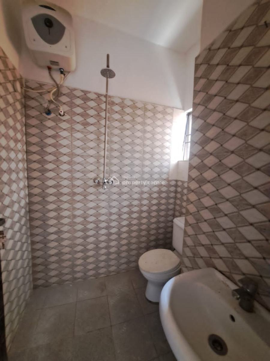 Luxury 3 Bedroom Flat Ground Floor Spaciously Built, Lekki, Lagos, Flat / Apartment for Rent