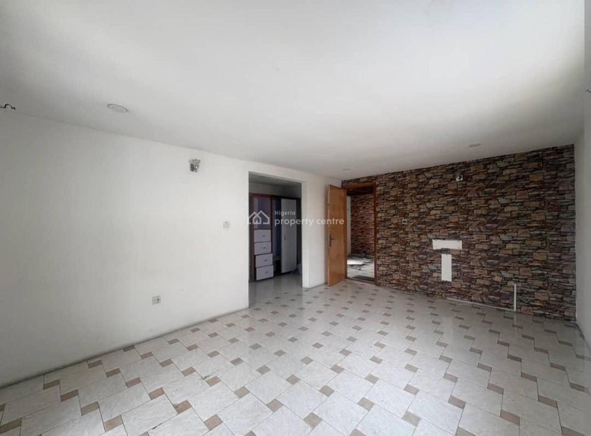 Well Maintained 5 Bedroom Fully Detached House with a Room Bq, Lekki Phase 1, Lekki, Lagos, Detached Duplex for Rent
