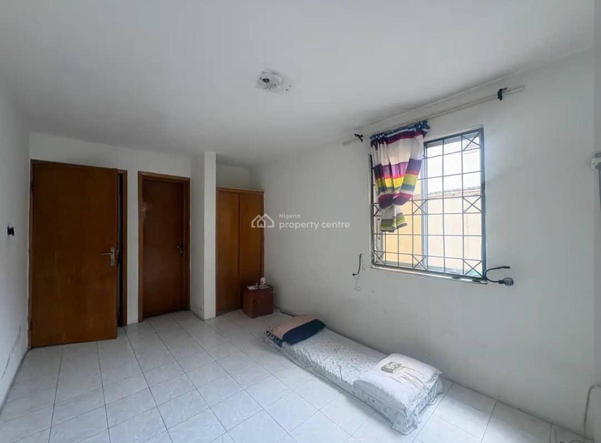 Well Maintained 5 Bedroom Fully Detached House with a Room Bq, Lekki Phase 1, Lekki, Lagos, Detached Duplex for Rent