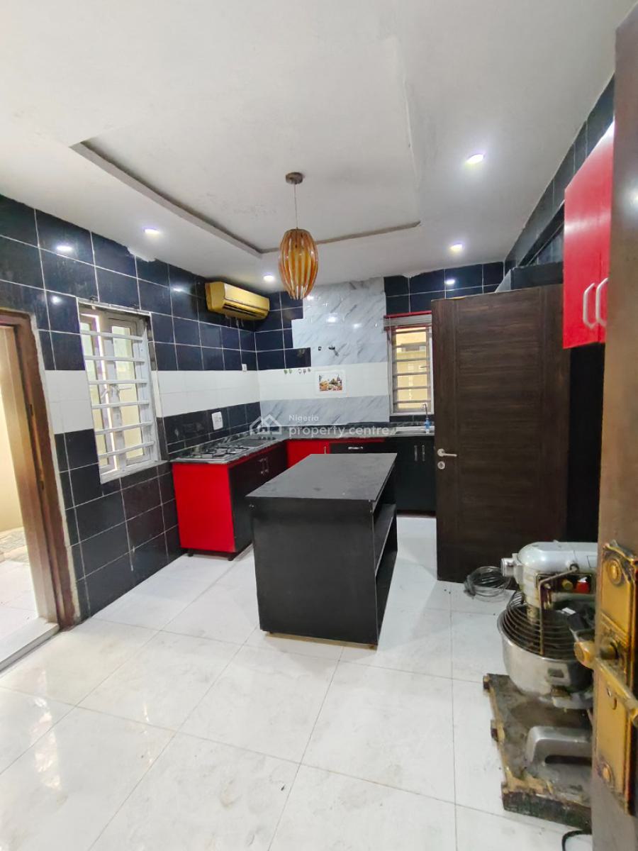 Standard Sharp 3 Bedrooms Detached Duplex with Bq, Sangotedo, Ajah, Lagos, Detached Duplex for Rent