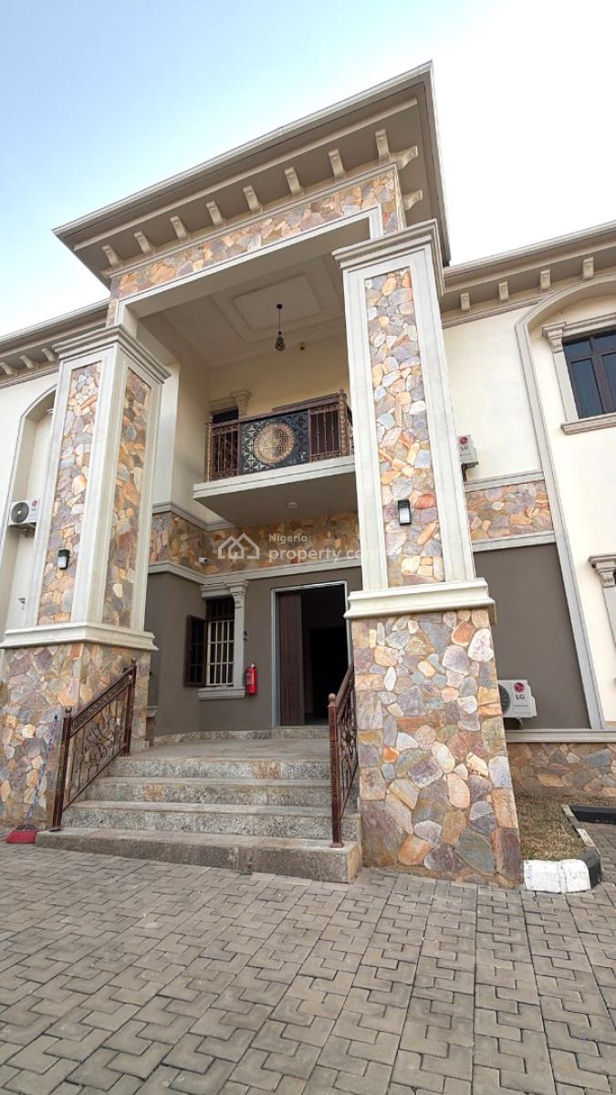 Super Executives Fully Detached  5-bedroom Duplex with 1-bedroom Bq, Guzape, Guzape District, Abuja, Detached Duplex for Rent