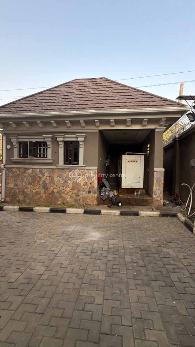 Super Executives Fully Detached  5-bedroom Duplex with 1-bedroom Bq, Guzape, Guzape District, Abuja, Detached Duplex for Rent